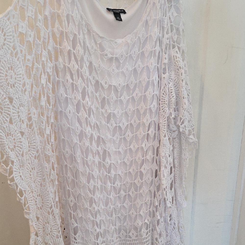 I.N. Studio Elegant White Garment